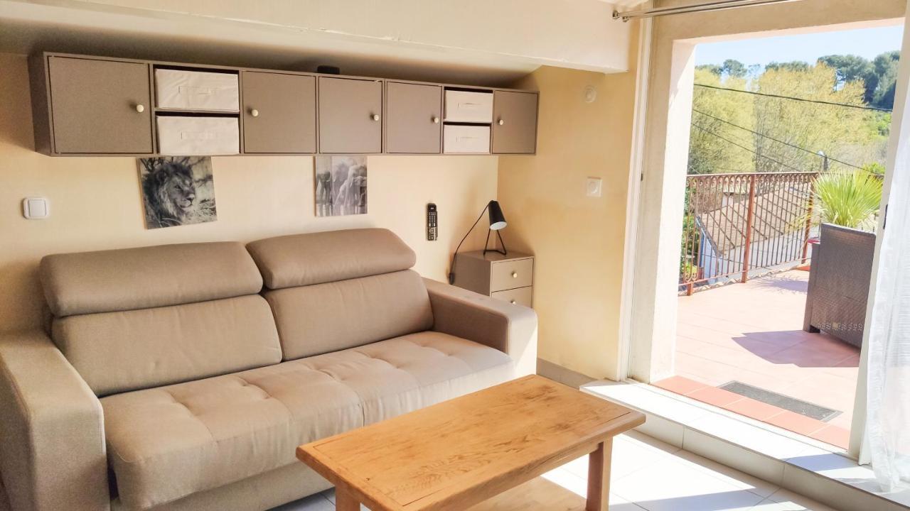 Reiala Plan-de-cuques Apartment *